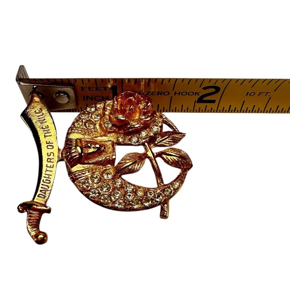 Daughters of the Nile Brooch Pin | Masonic | Gold Tone 1 5/8" Shriner Lapel Pin - Picture 7 of 7